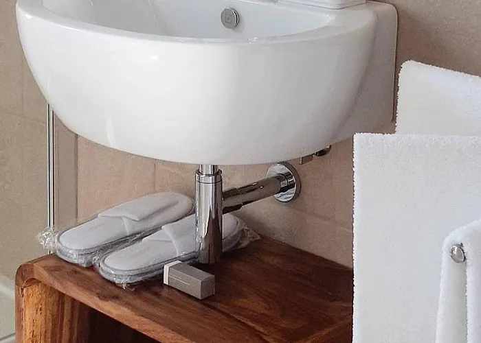 בית הארחה Corte Kalinora מרטאנו