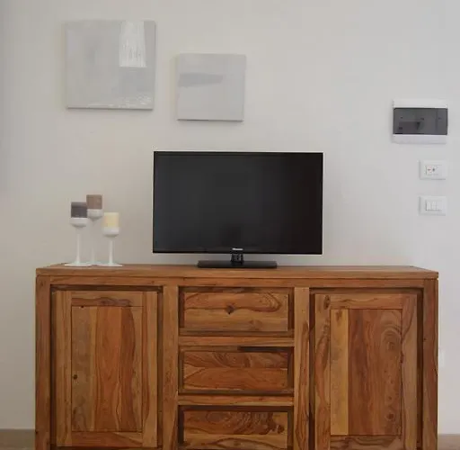 בית הארחה Corte Kalinora מרטאנו